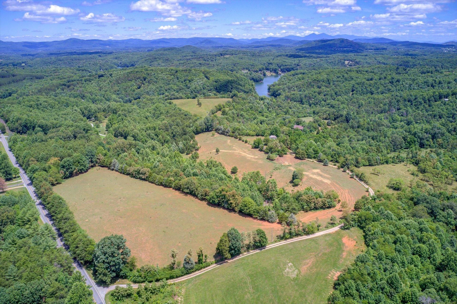 3718 Hardy RD - Photo 2