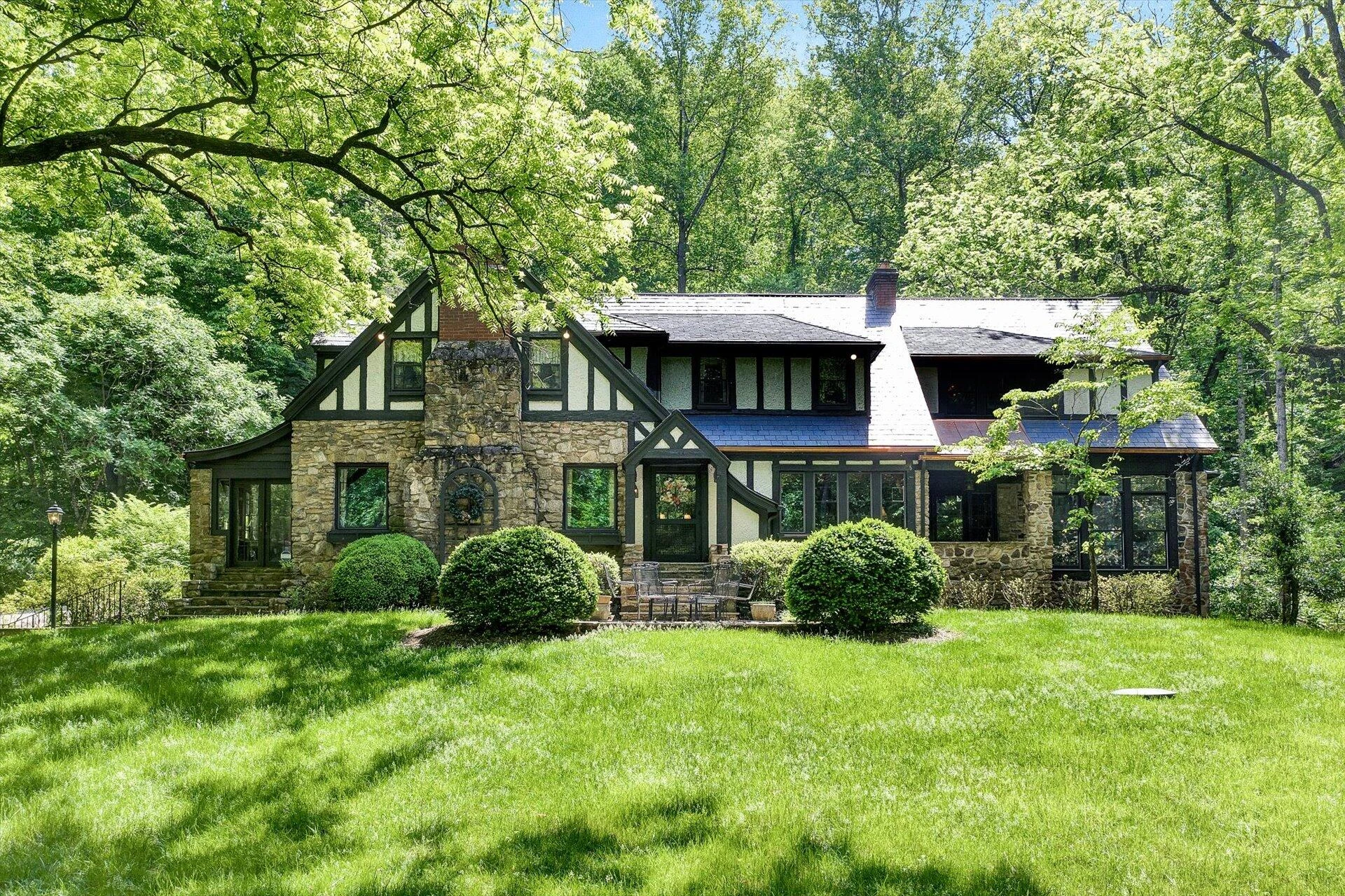 5122 Old Virginia Springs RD - Photo 2