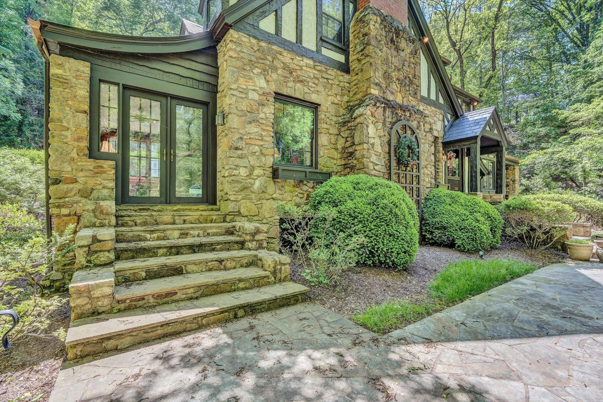 5122 Old Virginia Springs RD - Photo 4