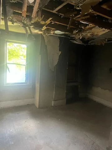 1528 Melrose AVE NW - Photo 7