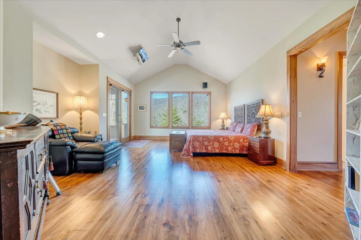 144 Seven Ridges RD - Photo 26