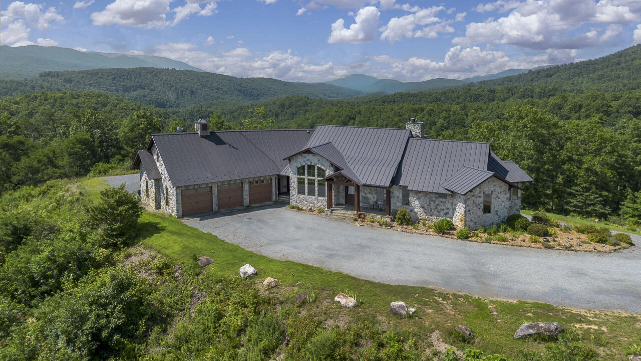 144 Seven Ridges RD - Photo 3
