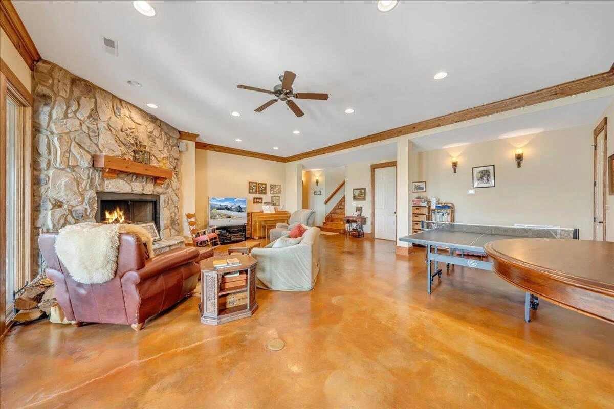 144 Seven Ridges RD - Photo 48