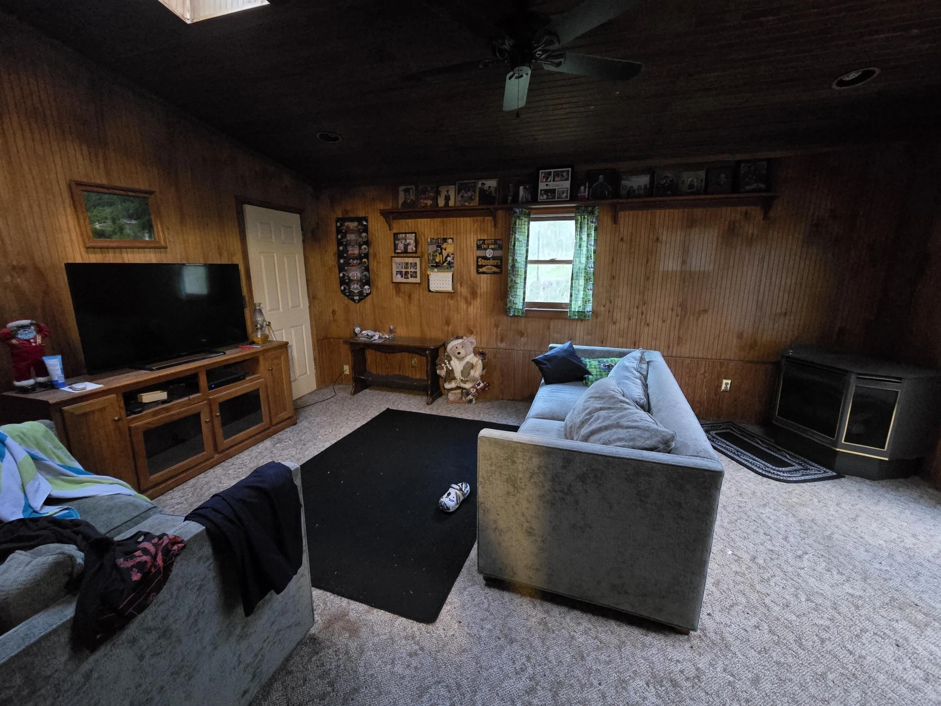 2107 Charlemont RD - Photo 4
