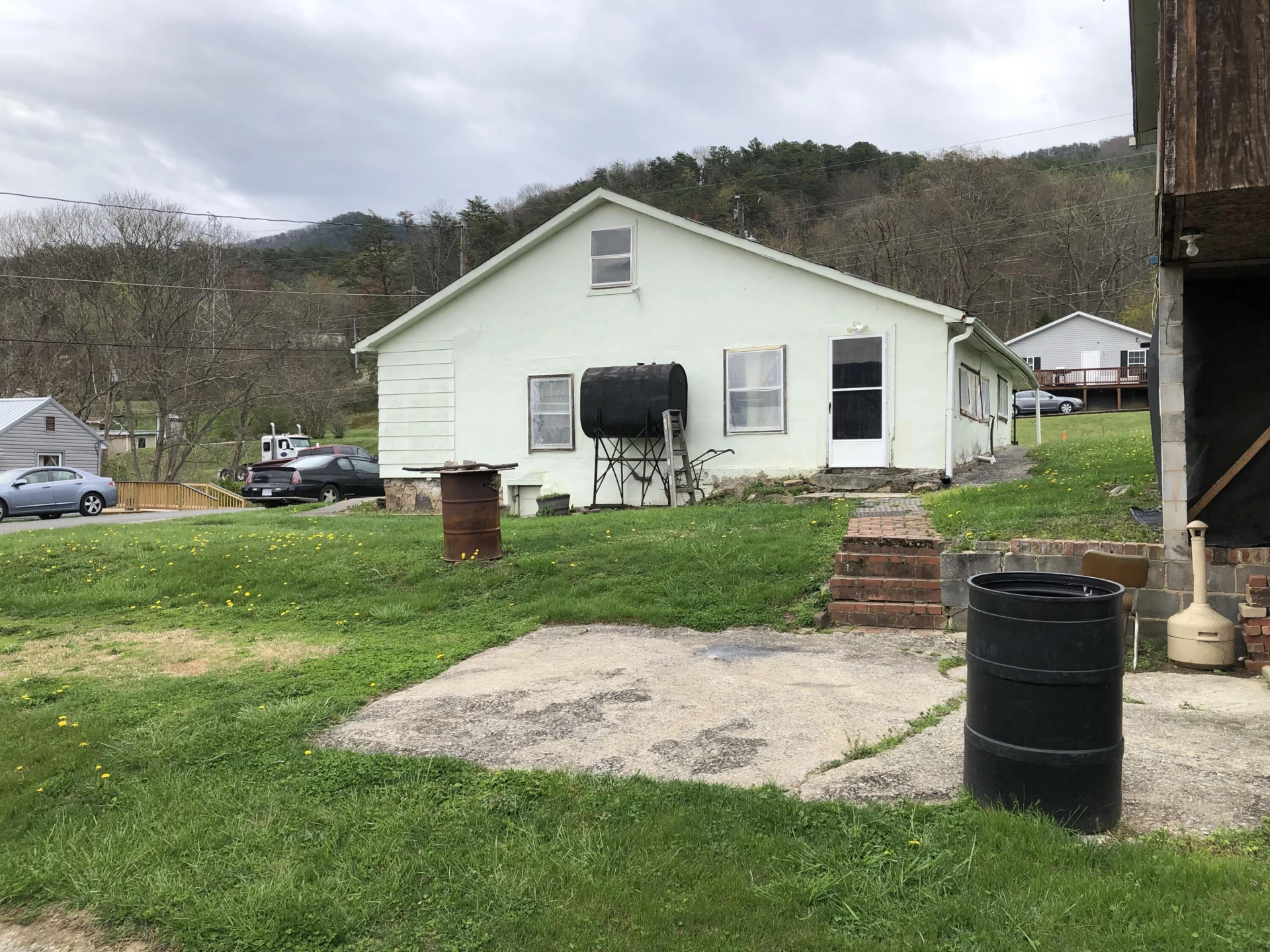 400 12th ST - Photo 6