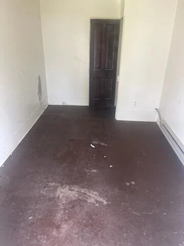 915 Jamison AVE SE - Photo 2