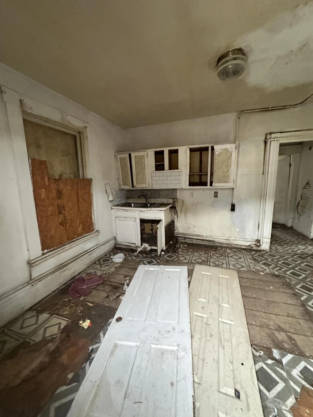 915 Jamison AVE SE - Photo 8