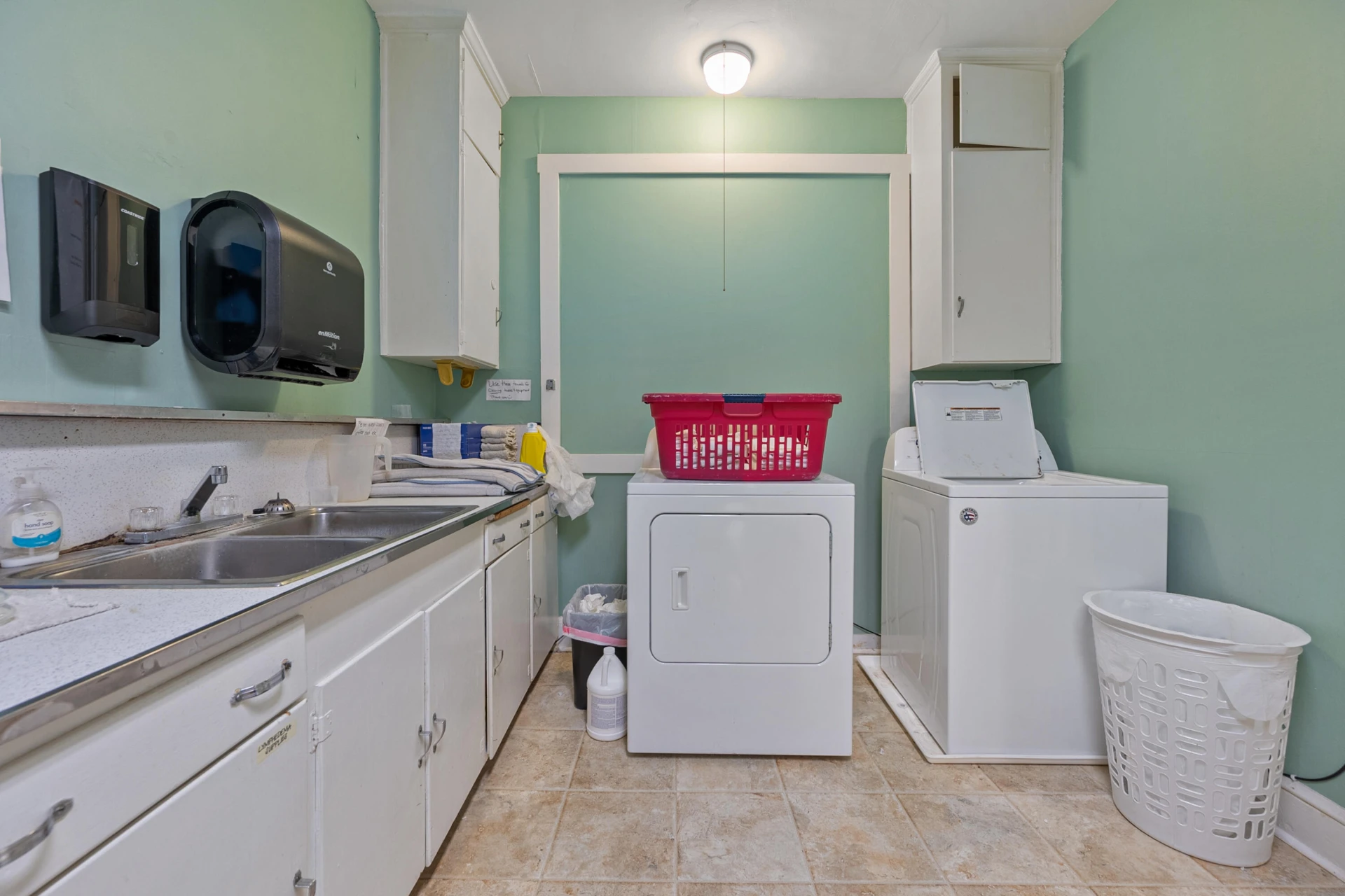815 E Main ST - Photo 23