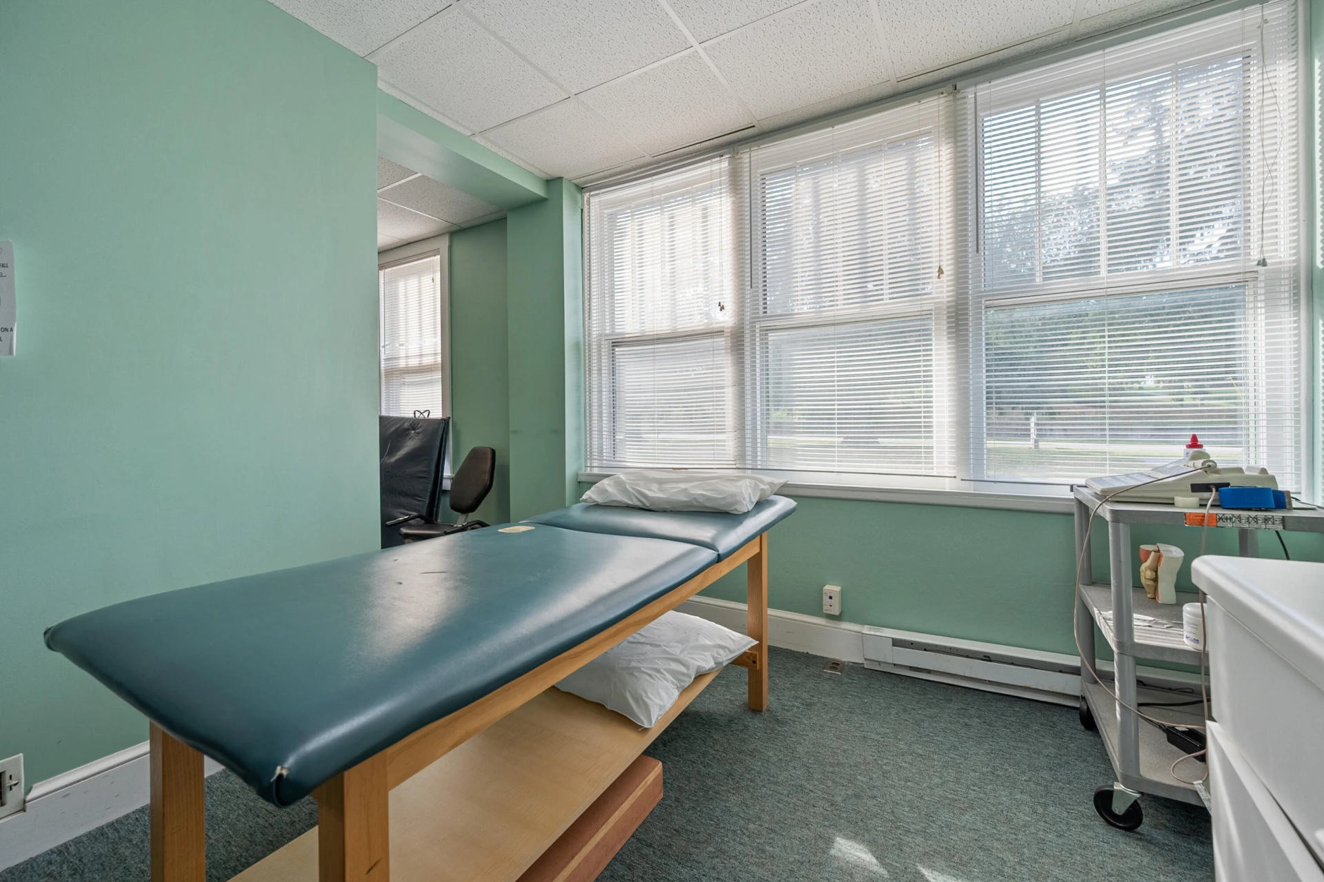 815 E Main ST - Photo 32