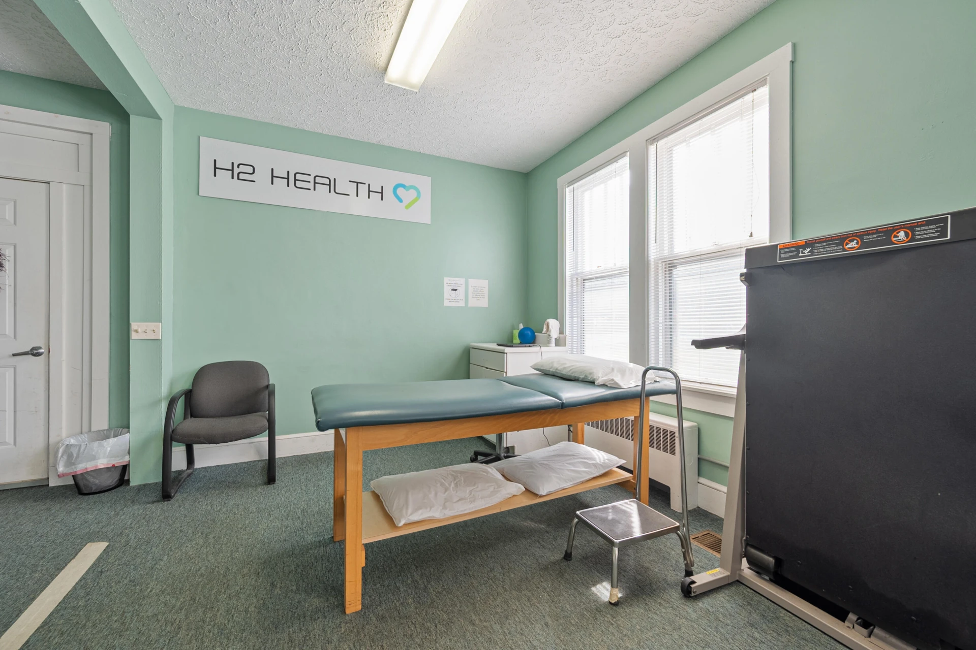 815 E Main ST - Photo 36