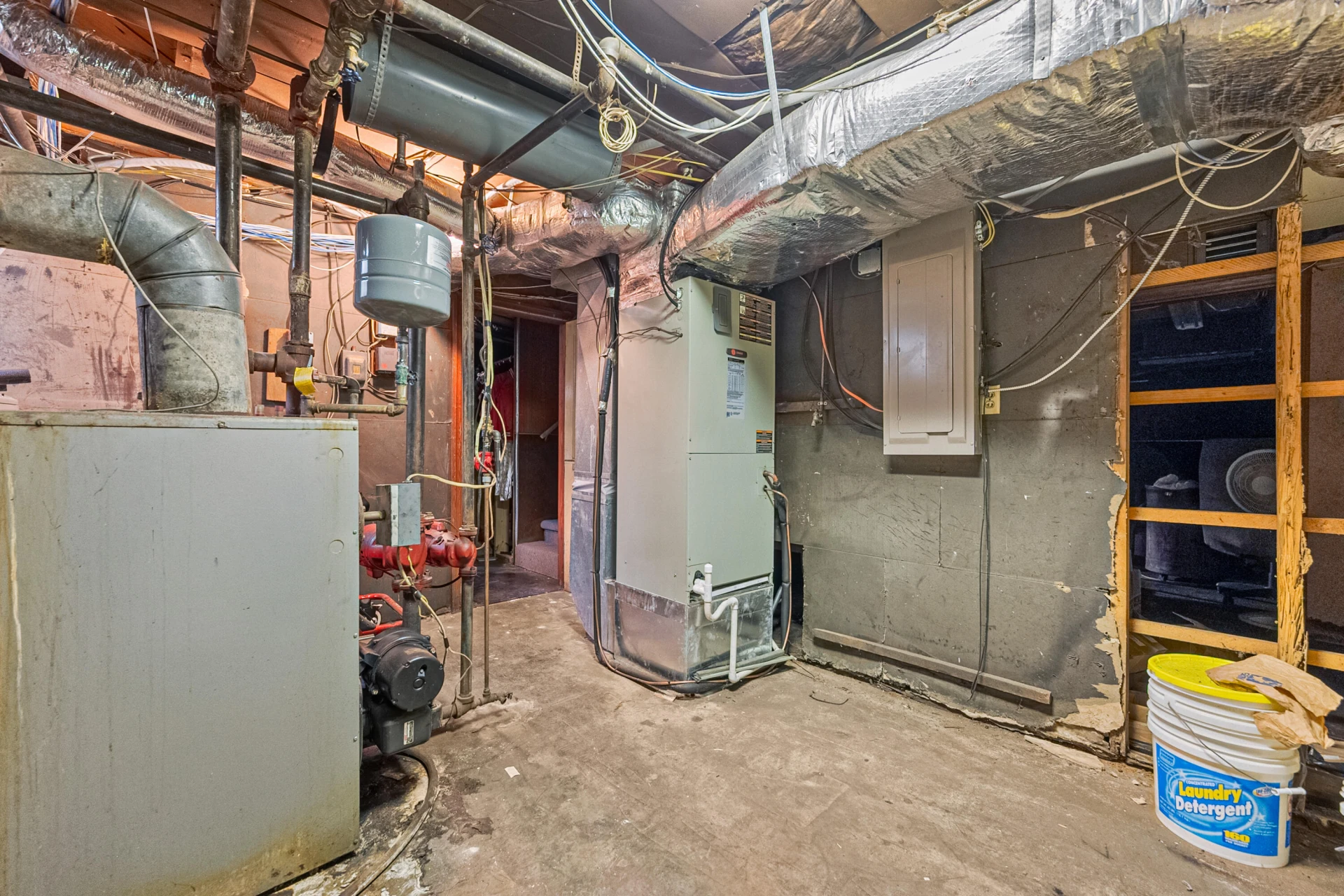 815 E Main ST - Photo 67