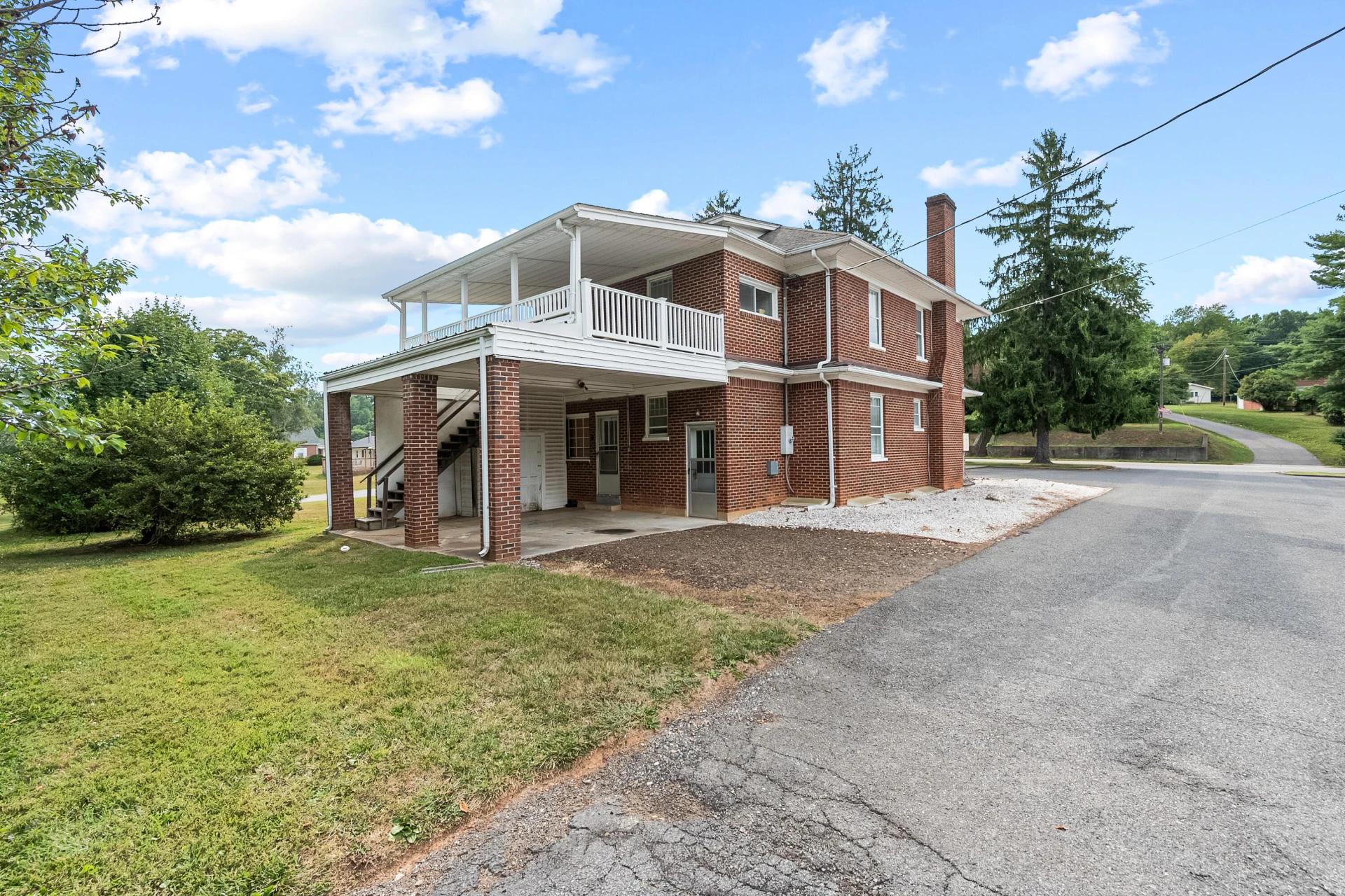 815 E Main ST - Photo 74
