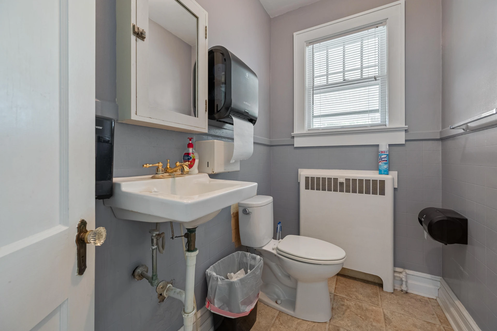 815 E Main ST - Photo 20