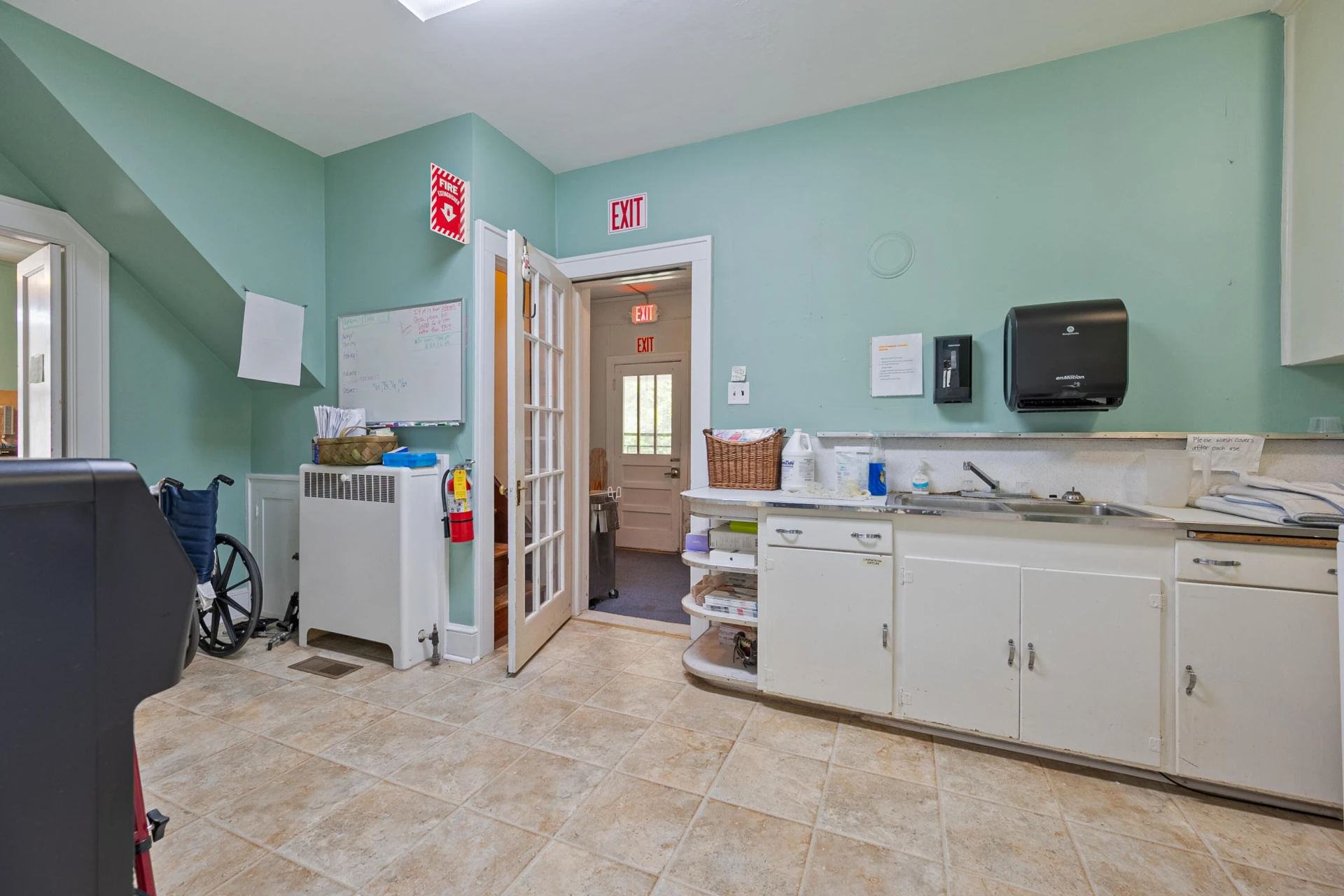 815 E Main ST - Photo 24