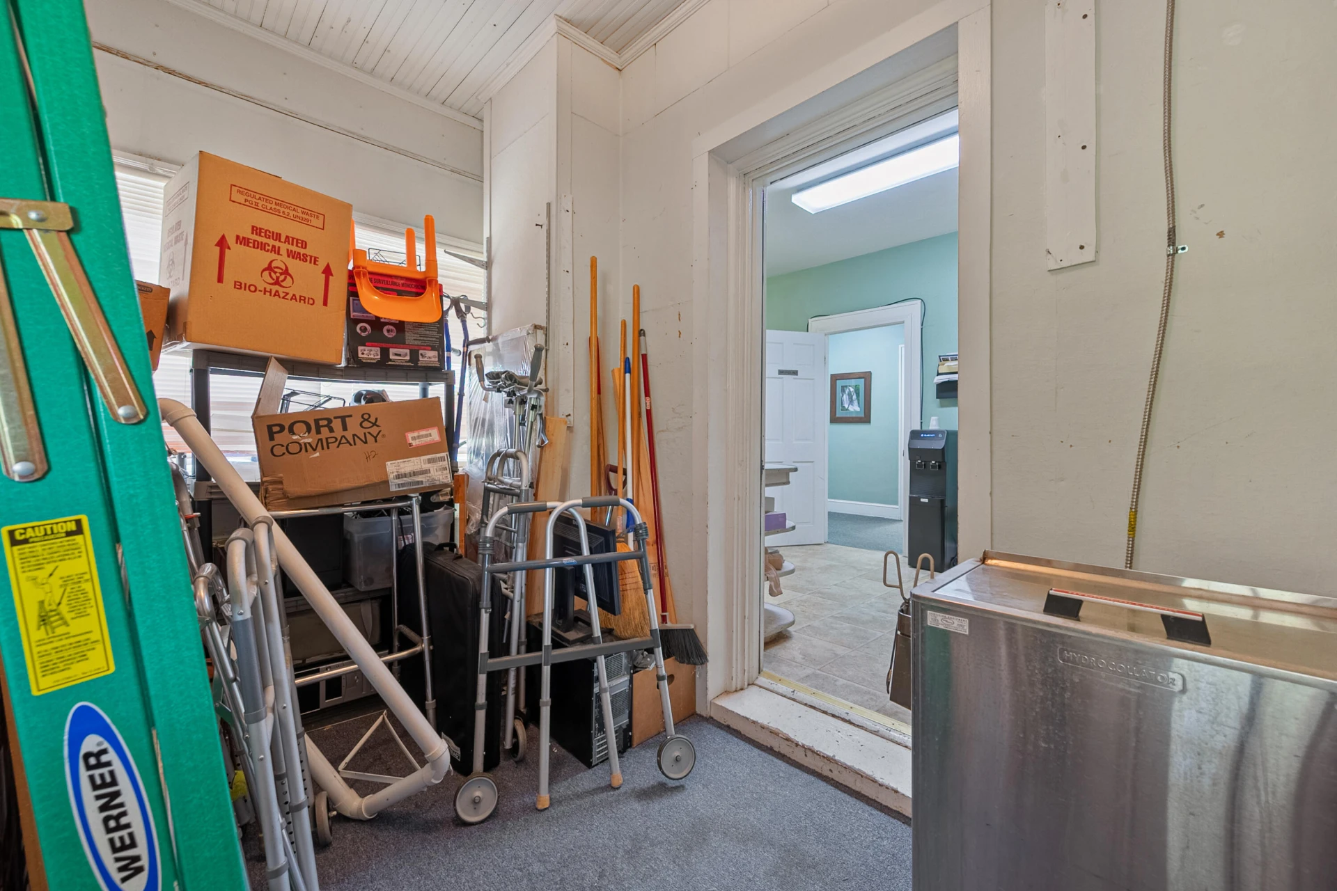 815 E Main ST - Photo 26