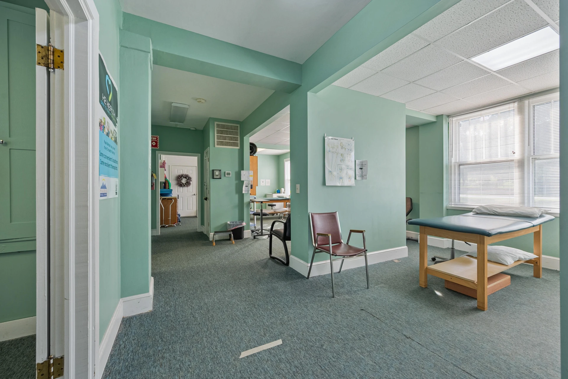 815 E Main ST - Photo 30