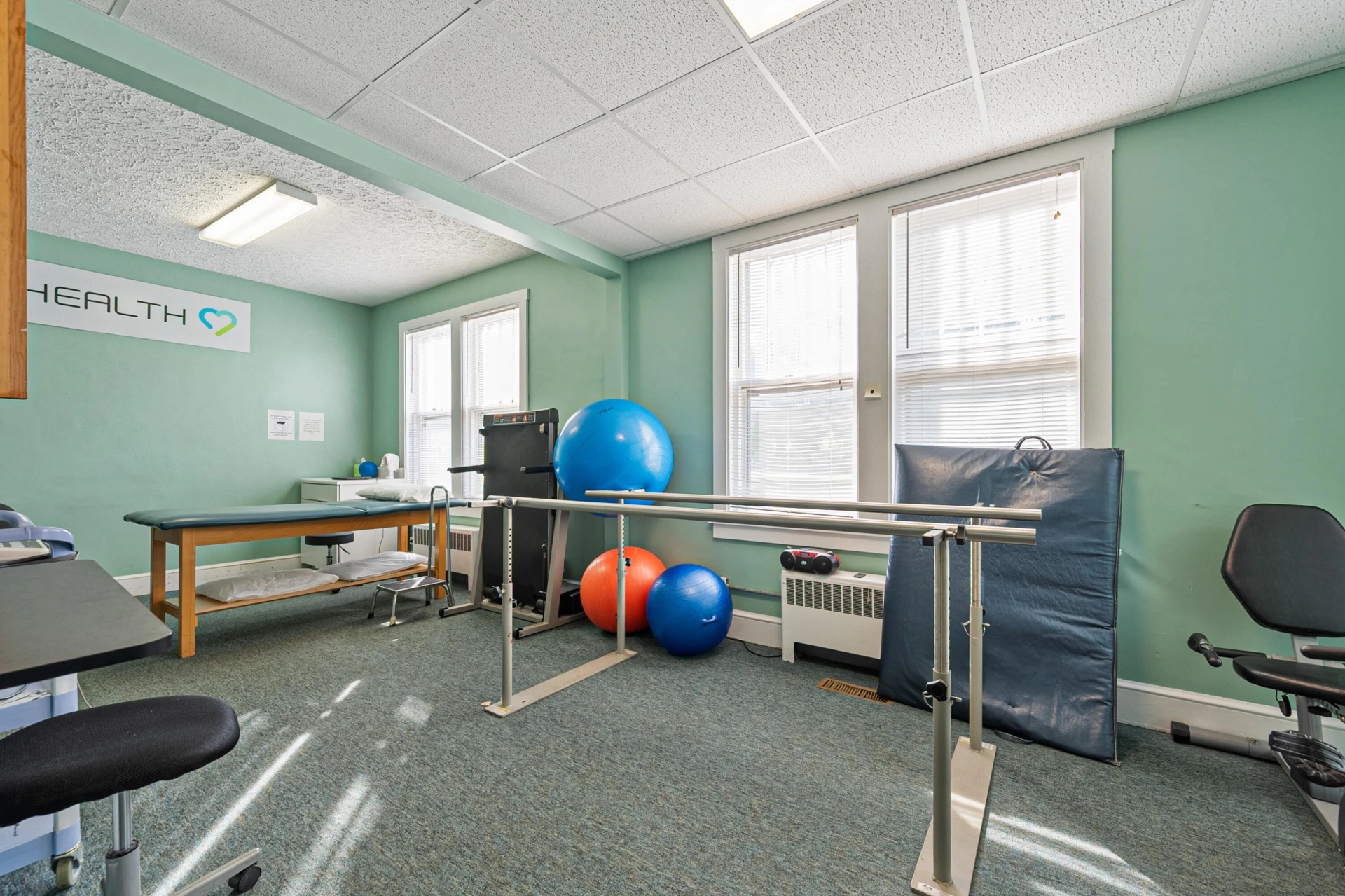 815 E Main ST - Photo 35