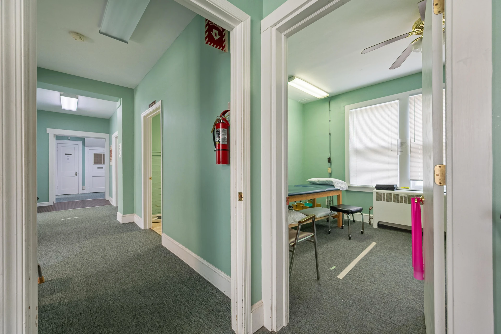 815 E Main ST - Photo 38