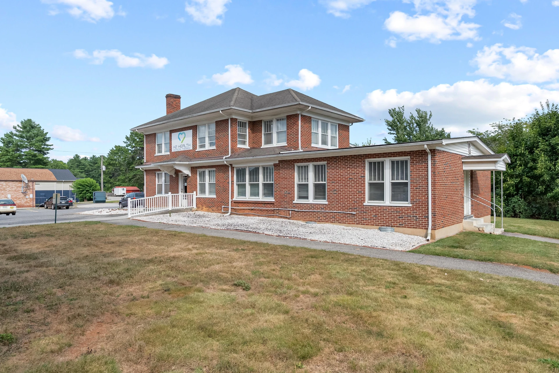 815 E Main ST - Photo 5
