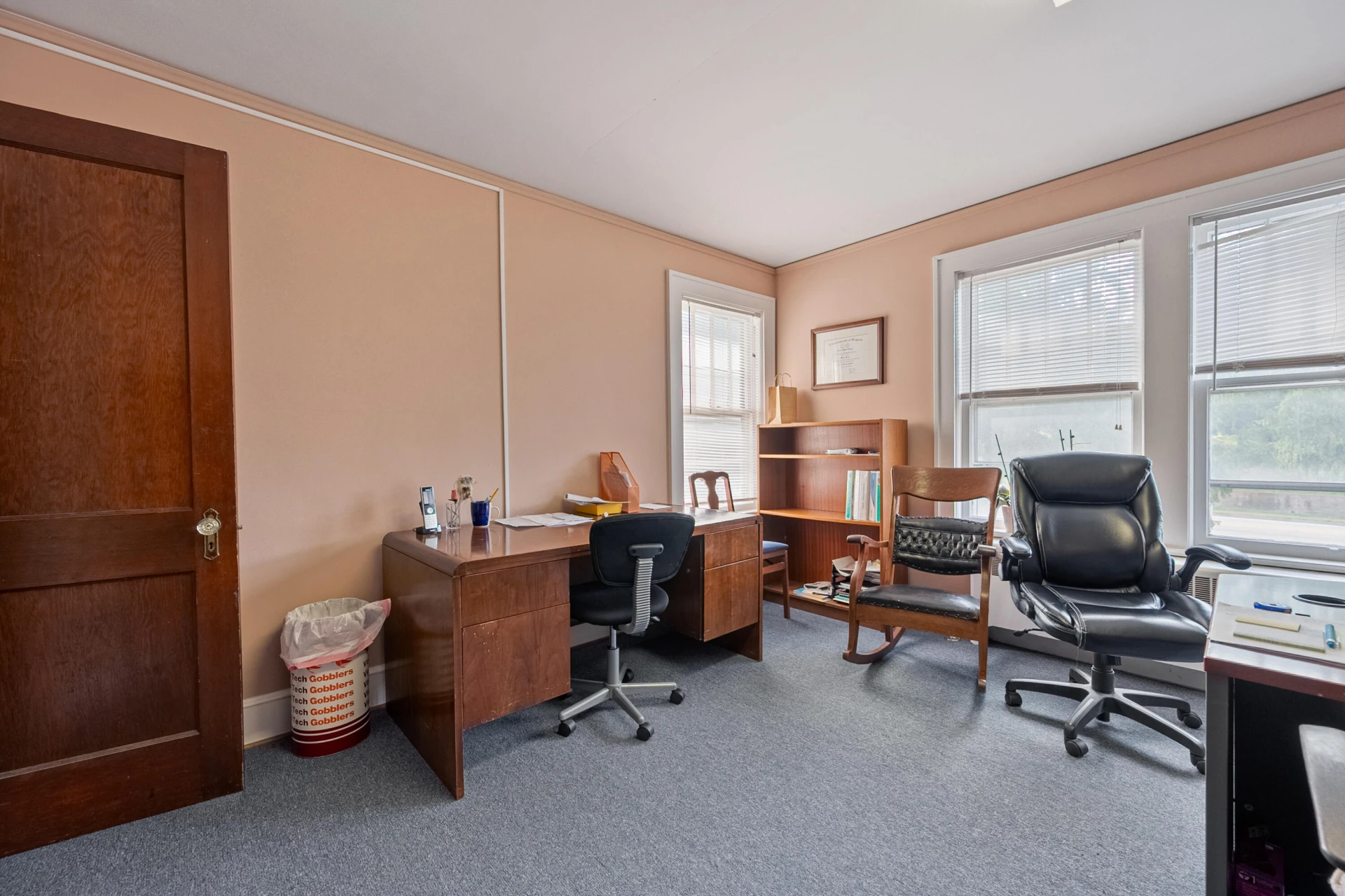 815 E Main ST - Photo 58