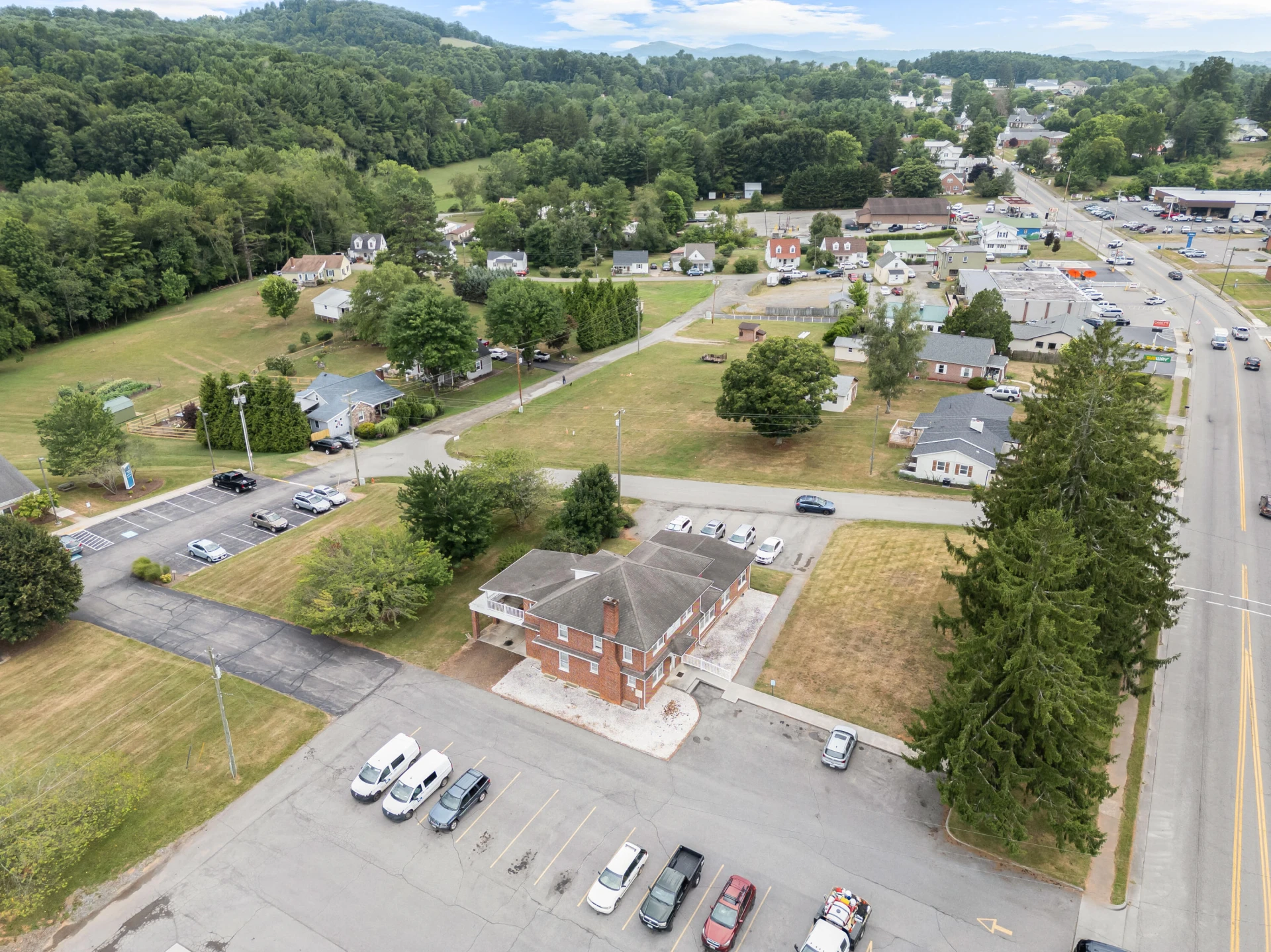 815 E Main ST - Photo 75