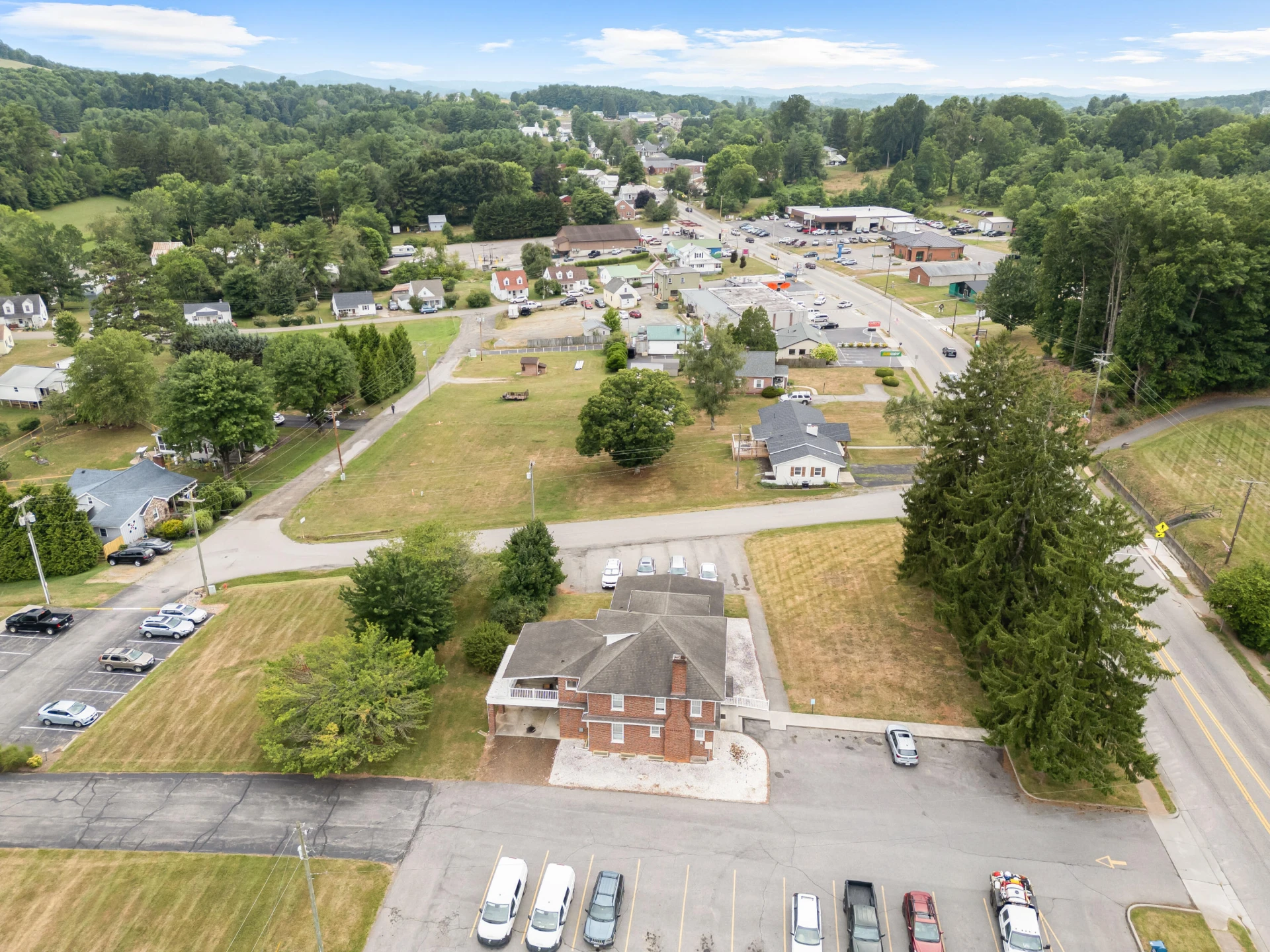815 E Main ST - Photo 76