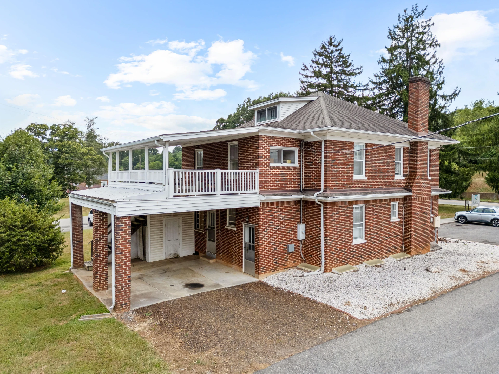 815 E Main ST - Photo 81