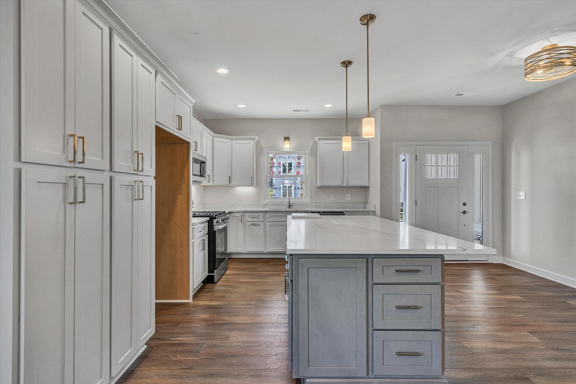 2240 Foxfield LN - Photo 6