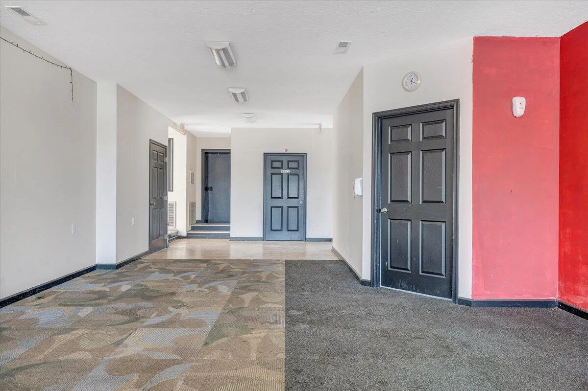 803 S Lexington AVE - Photo 27
