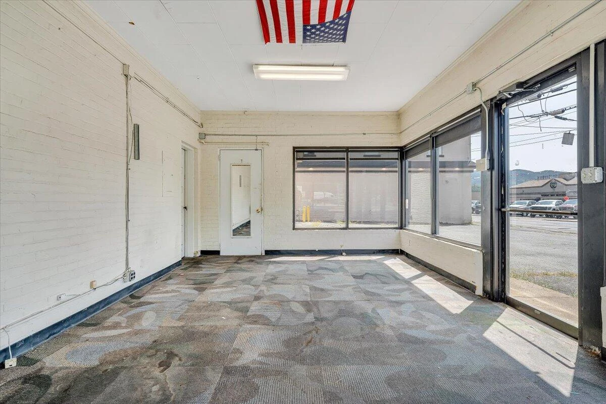 803 S Lexington AVE - Photo 40