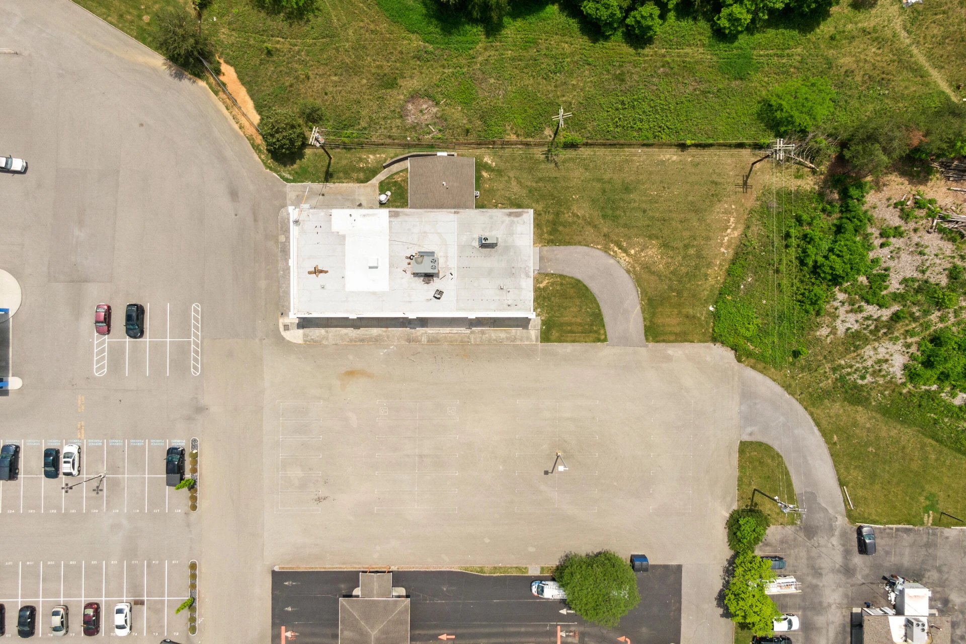 934 E Main ST - Photo 12