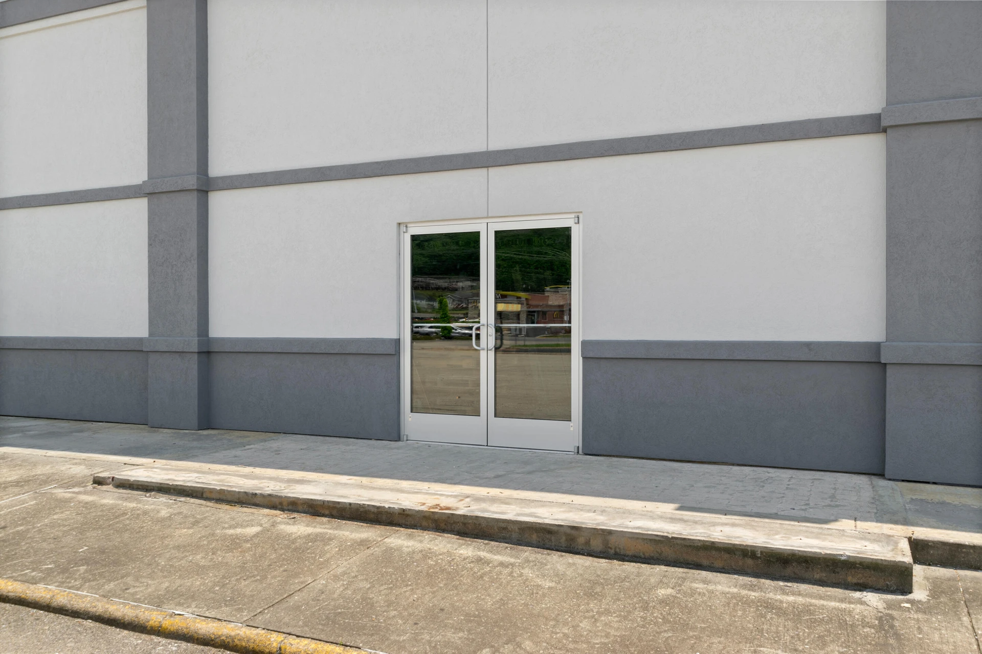 934 E Main ST - Photo 6