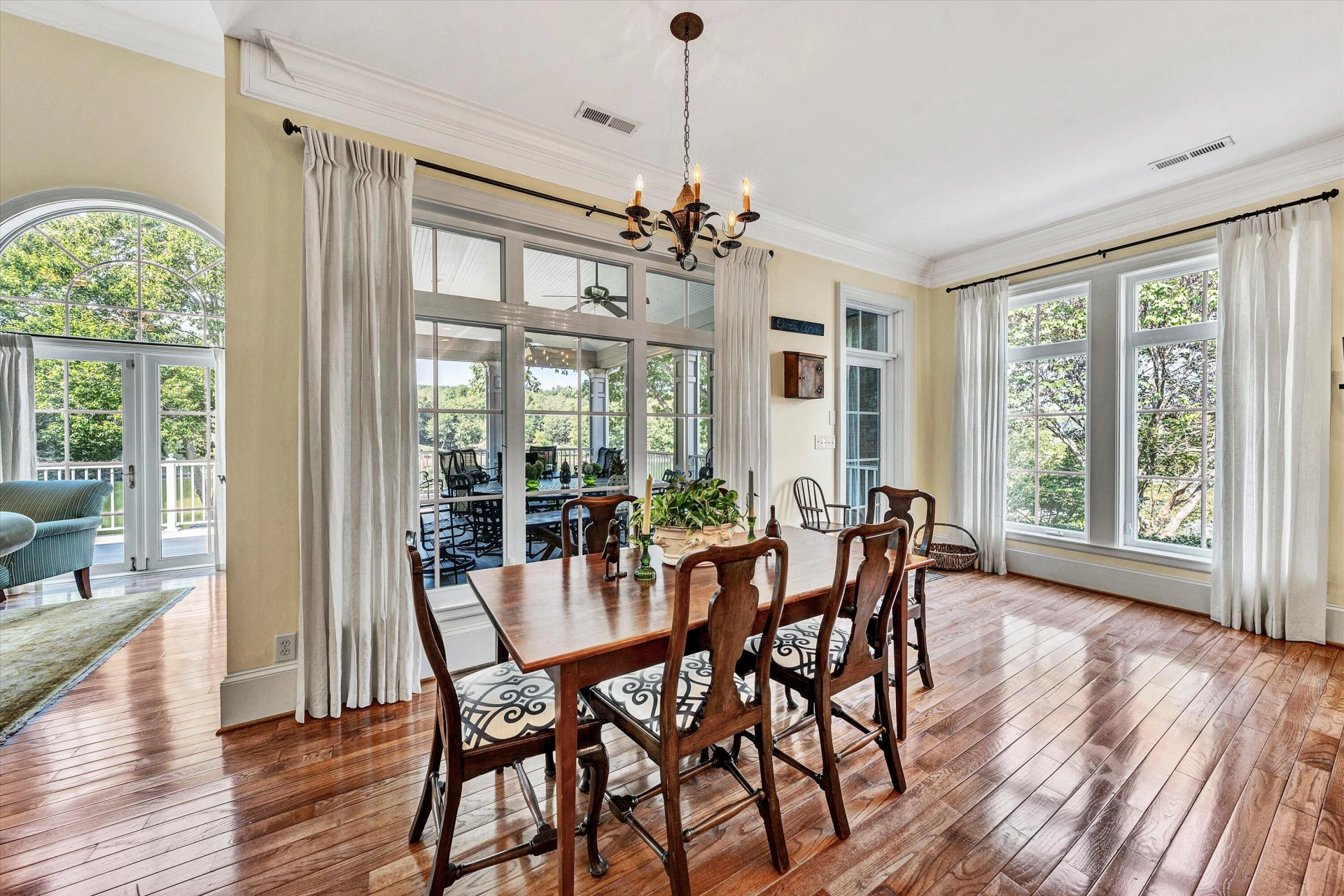 318 Egret DR - Photo 32
