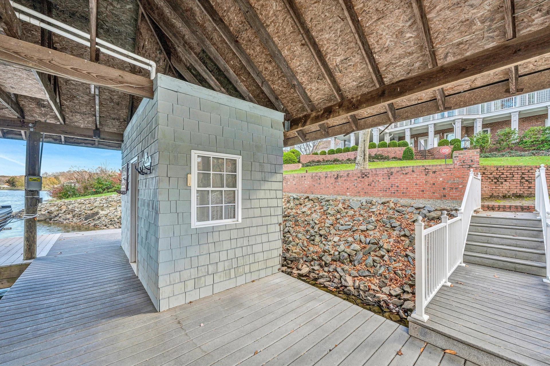 318 Egret DR - Photo 94