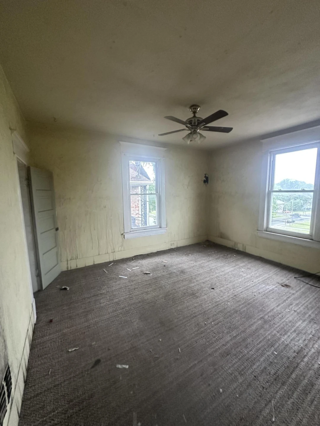 707 Bullitt AVE SE - Photo 2