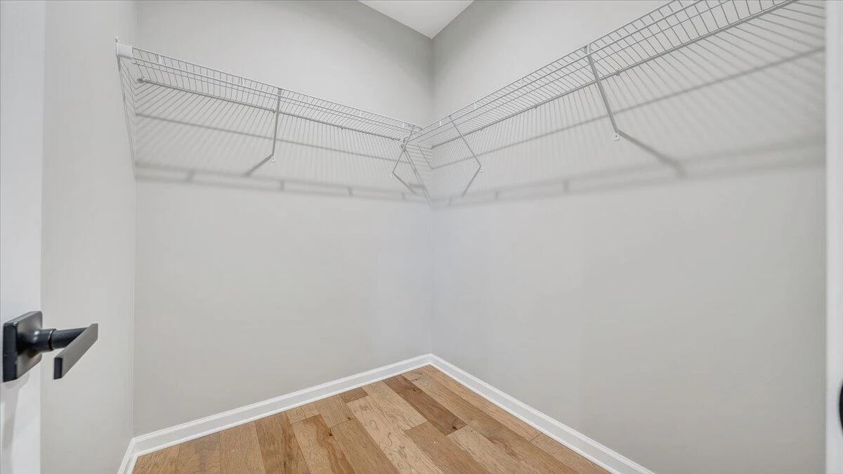 142 Chenault ST - Photo 17