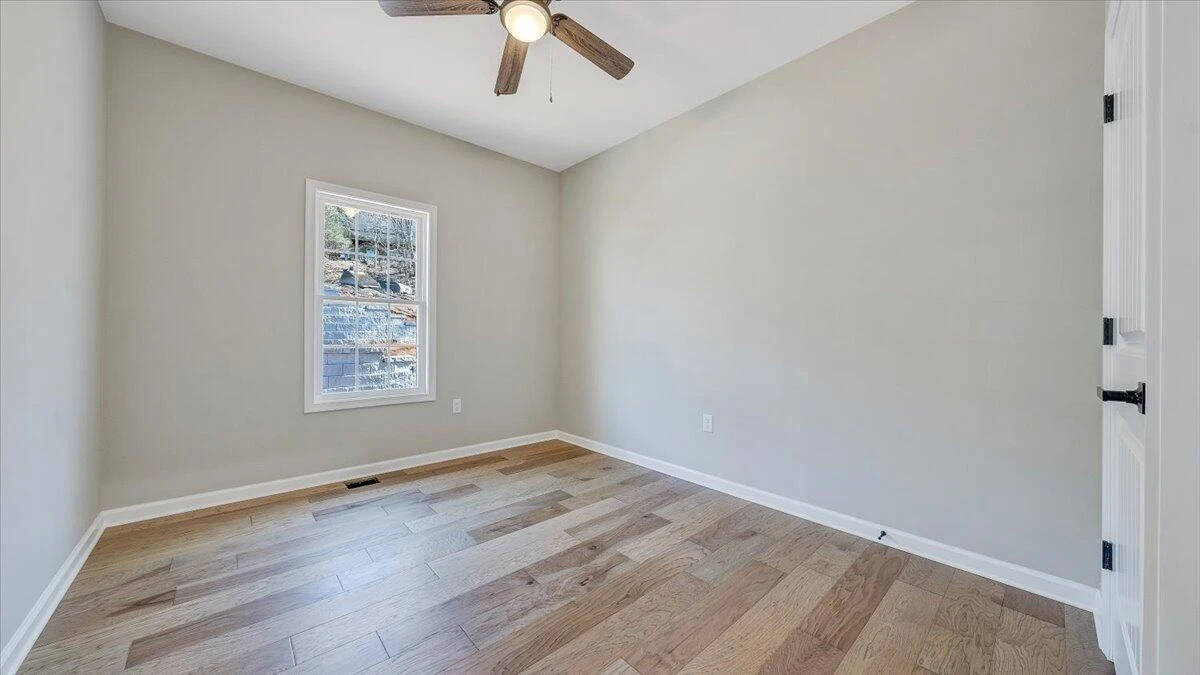 142 Chenault ST - Photo 18