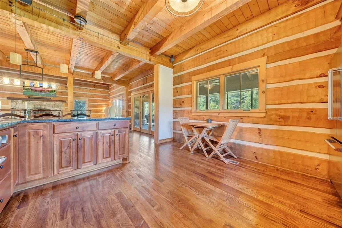 1088 Hollandsworth RD NW - Photo 17
