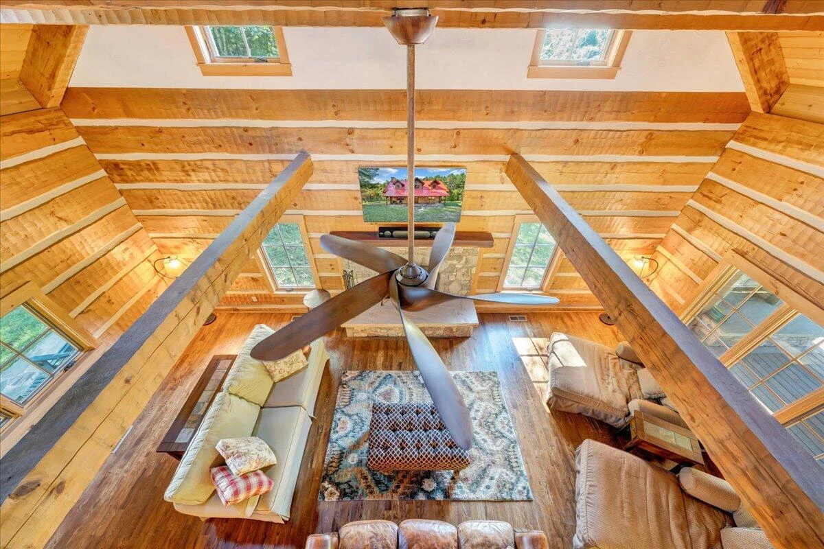 1088 Hollandsworth RD NW - Photo 23
