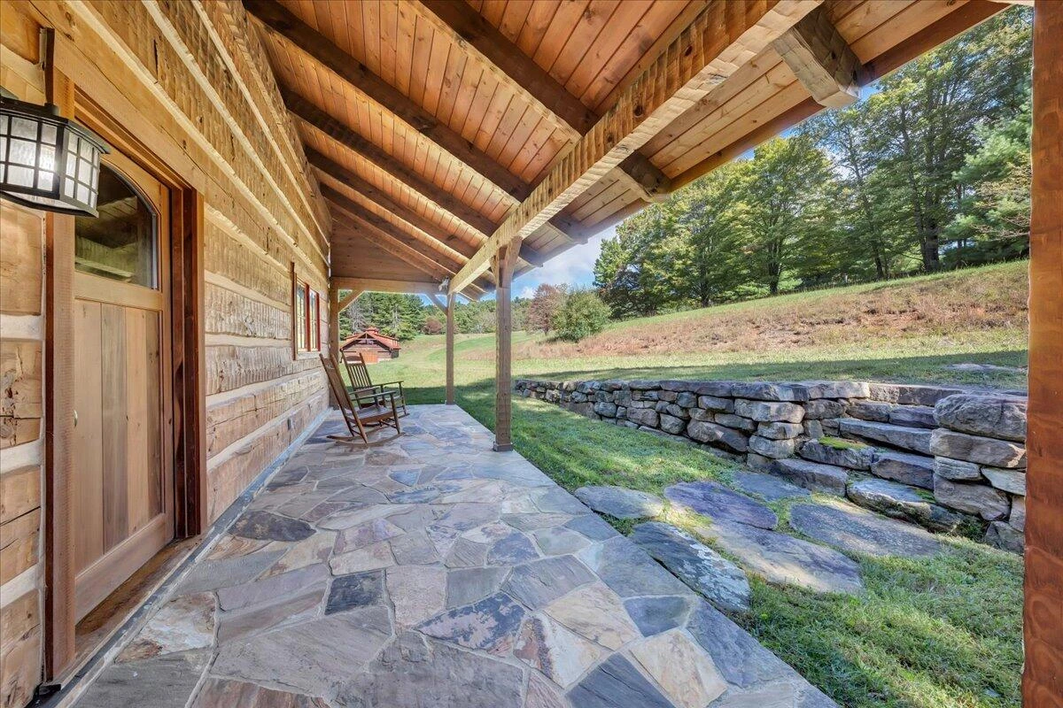 1088 Hollandsworth RD NW - Photo 41