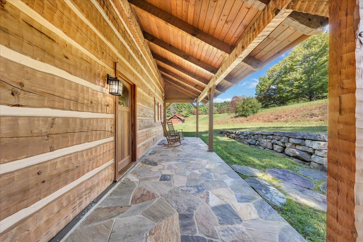 1088 Hollandsworth RD NW - Photo 42