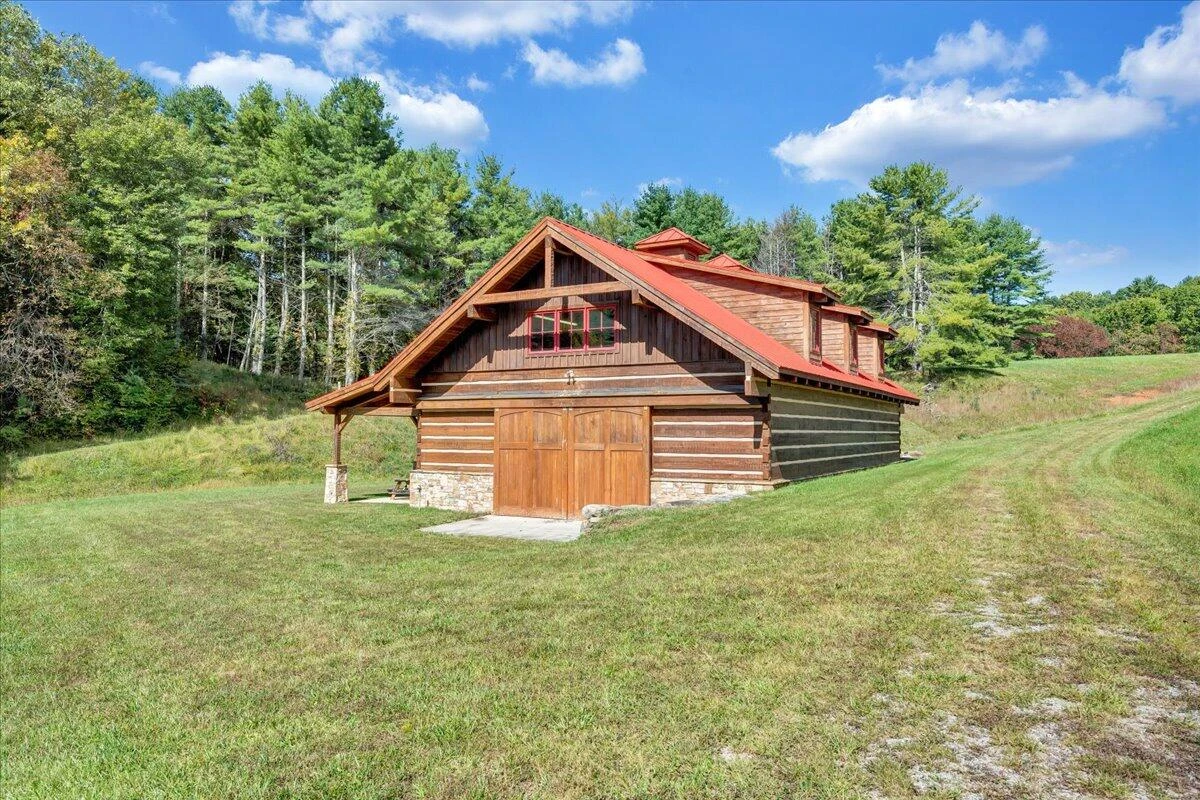 1088 Hollandsworth RD NW - Photo 49