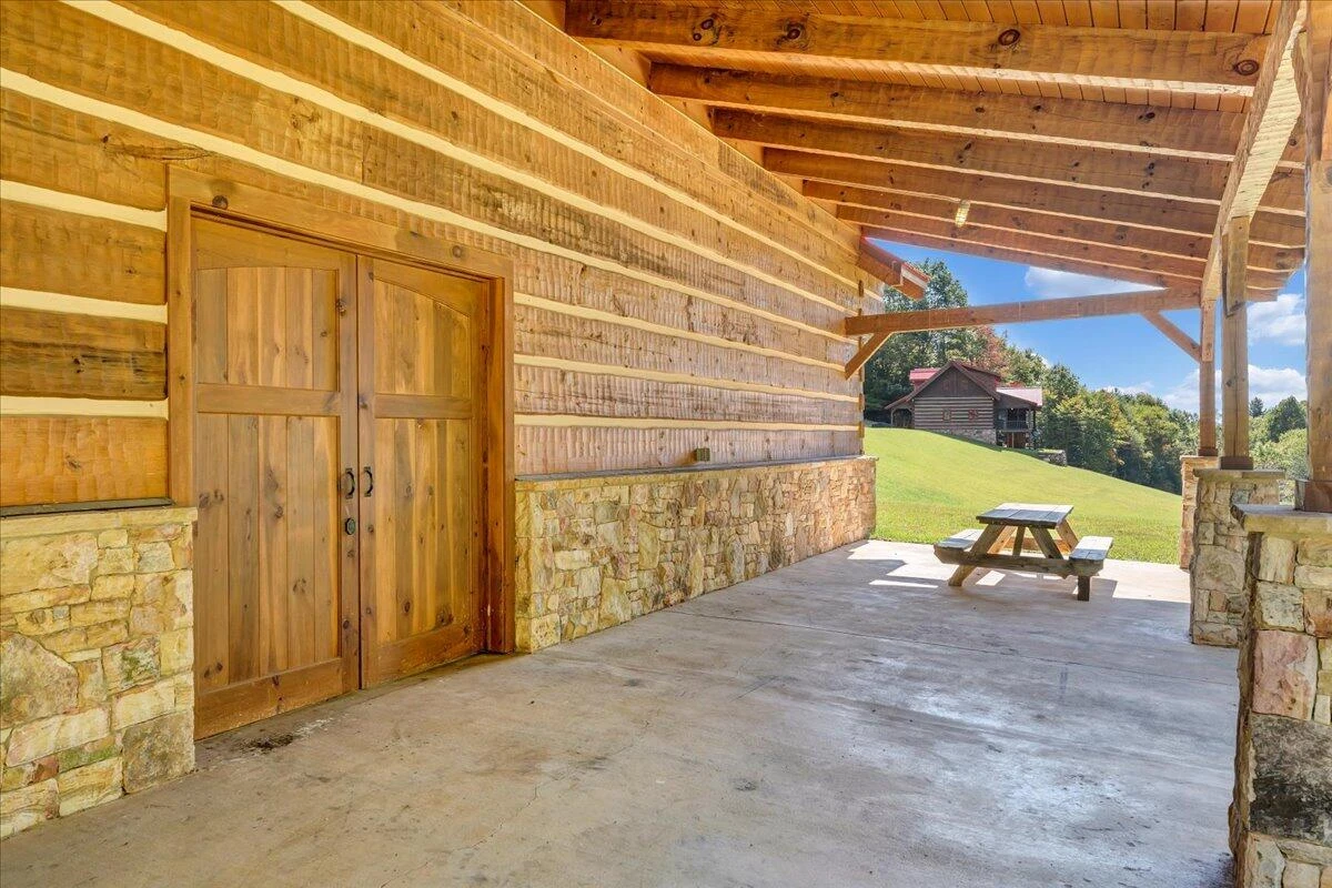 1088 Hollandsworth RD NW - Photo 59