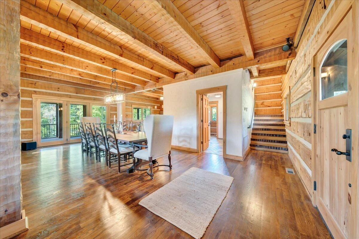 1088 Hollandsworth RD NW - Photo 6