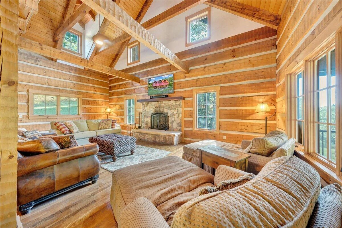 1088 Hollandsworth RD NW - Photo 9