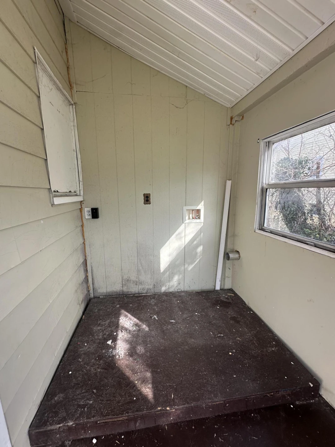 624 Albemarle AVE SE - Photo 17