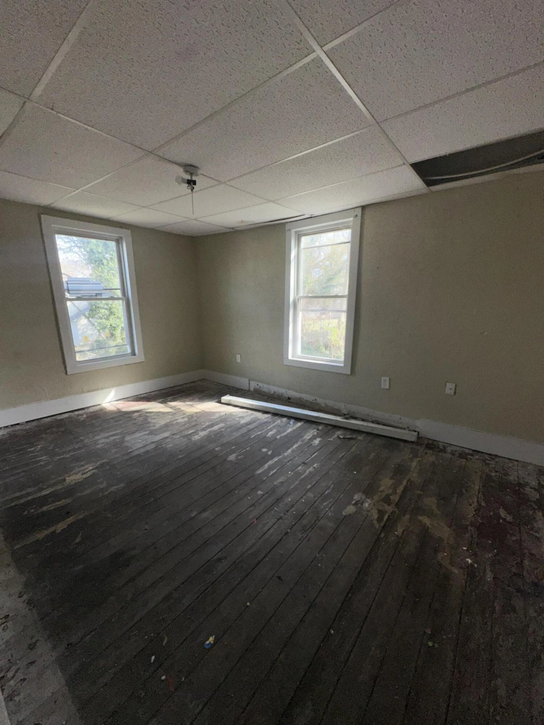 624 Albemarle AVE SE - Photo 3