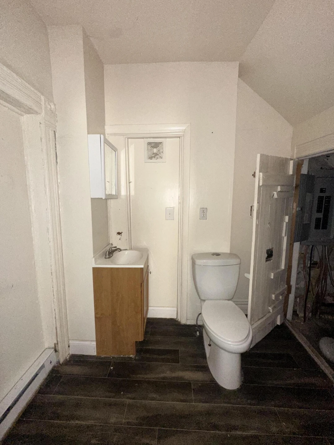 624 Albemarle AVE SE - Photo 4