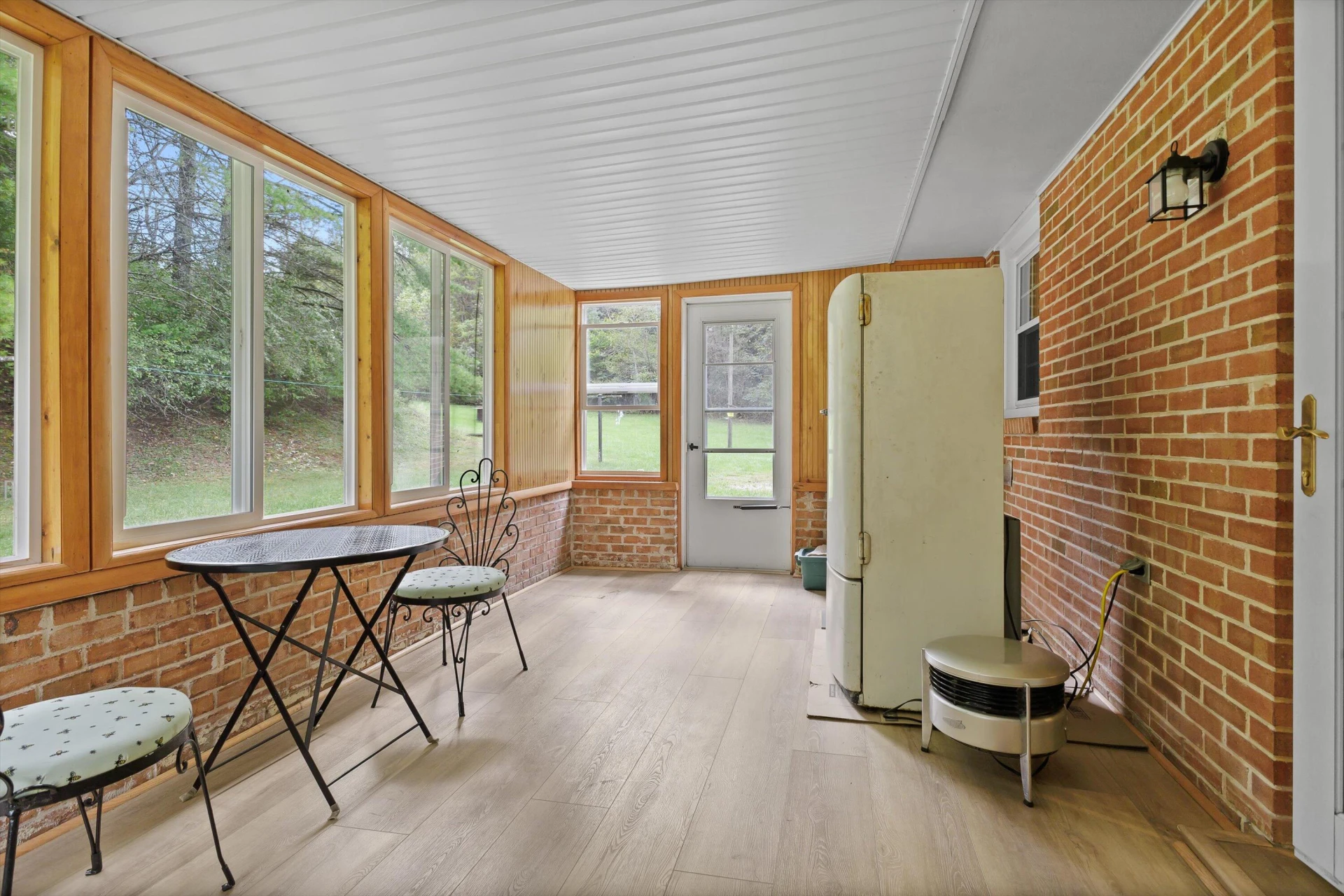 2560 Fishers View RD - Photo 23