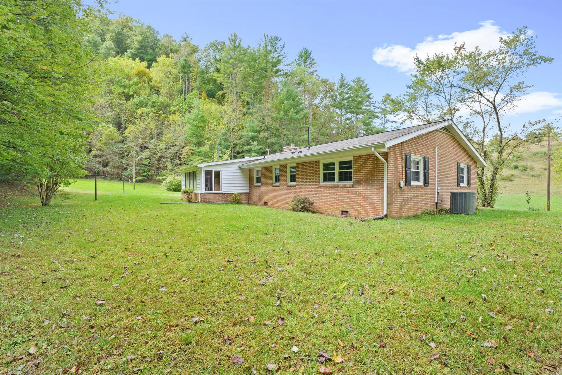 2560 Fishers View RD - Photo 30